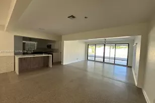 860 W Dayton Cir, Fort Lauderdale, FL 33312 - Photo 11