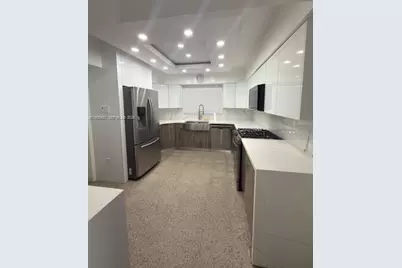 860 W Dayton Cir, Fort Lauderdale, FL 33312 - Photo 5