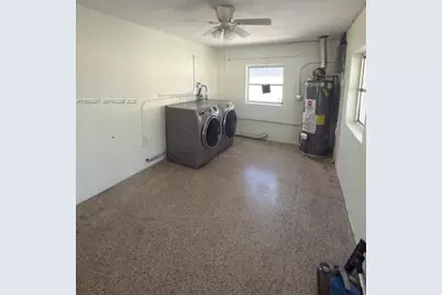 860 W Dayton Cir, Fort Lauderdale, FL 33312 - Photo 7