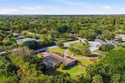 9890 SW 138th St, Miami, FL 33176 - Photo 39