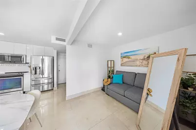 465 Ocean Dr #1008, Miami Beach, FL 33139 - Photo 17