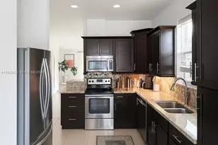 1139 NE 3rd Ave, Fort Lauderdale, FL 33304 - Photo 7