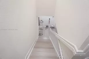 10589 W 32nd Ln, Hialeah Gardens, FL 33018 - Photo 21