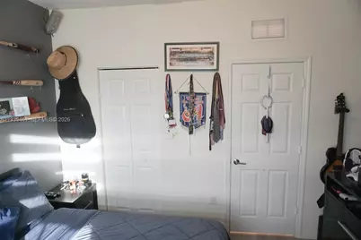 10589 W 32nd Ln, Hialeah Gardens, FL 33018 - Photo 31