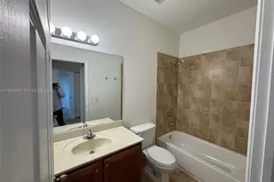 1027 NE 207th St, Miami, FL 33179 - Photo 19