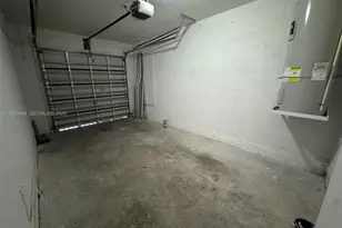 1027 NE 207th St, Miami, FL 33179 - Photo 27