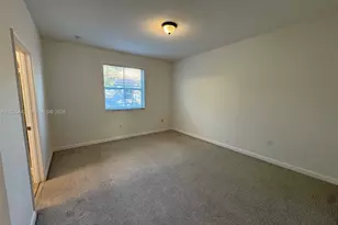 1027 NE 207th St, Miami, FL 33179 - Photo 11