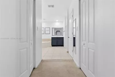 27049 SW 142nd Ave, Homestead, FL 33032 - Photo 7