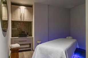 159 NE 6th St, Miami, FL 33132 - Photo 39