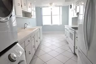 2751 S Ocean Dr, Hollywood, FL 33019 - Photo 7