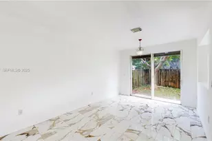 27345 SW 138th Ct, Homestead, FL 33032 - Photo 5