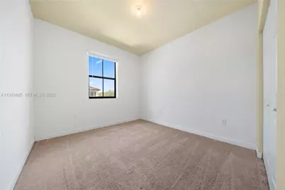 3366 W 90th Ter, Hialeah, FL 33018 - Photo 11