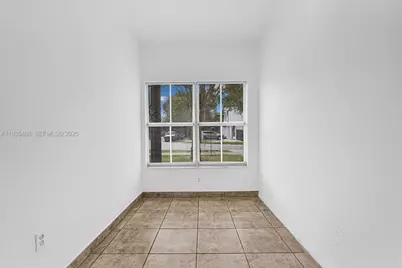 636 SW 7th Ter, Florida City, FL 33034 - Photo 5