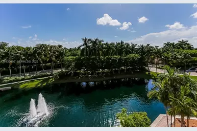 747 Crandon Blvd #410, Key Biscayne, FL 33149 - Photo 23