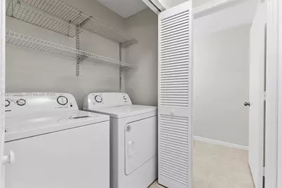1784 SW 110th Ter, Davie, FL 33324 - Photo 35