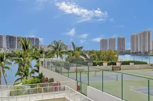 3370 Hidden Bay Dr, Aventura, FL 33180 - Photo 17