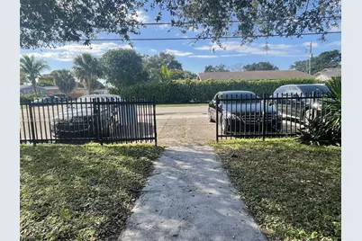 2247 Simms St #5, Hollywood, FL 33020 - Photo 3