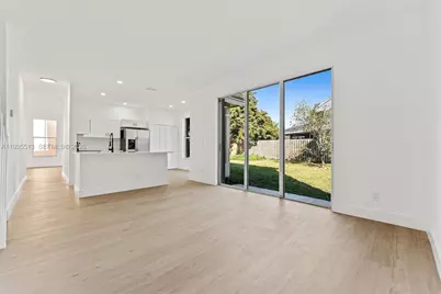 5532 NW 55th Ter, Coconut Creek, FL 33073 - Photo 11