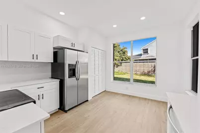 5532 NW 55th Ter, Coconut Creek, FL 33073 - Photo 13