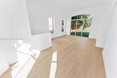 5532 NW 55th Ter, Coconut Creek, FL 33073 - Photo 9