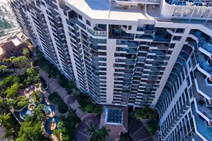 520 Brickell Key Dr, Miami, FL 33131 - Photo 25