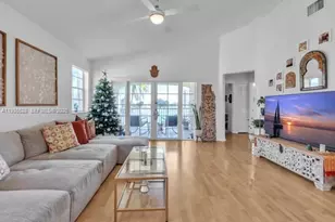 14817 Balgowan Rd, Miami Lakes, FL 33016 - Photo 7