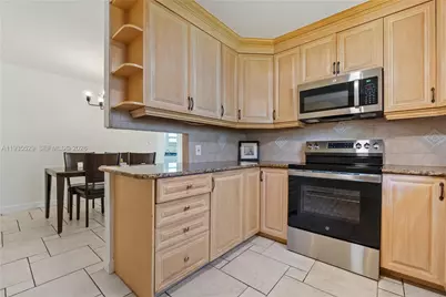 232 SE 6th St, Dania Beach, FL 33004 - Photo 15