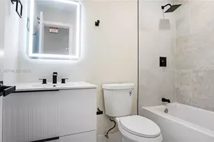 11440 NW 46th Pl, Sunrise, FL 33323 - Photo 15