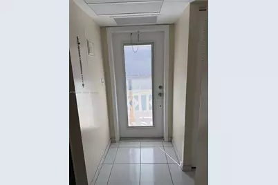 5061 W Oakland Park Blvd #211, Lauderdale Lakes, FL 33313 - Photo 3