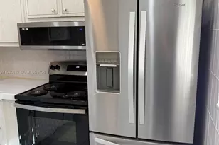 5061 W Oakland Park Blvd, Lauderdale Lakes, FL 33313 - Photo 29