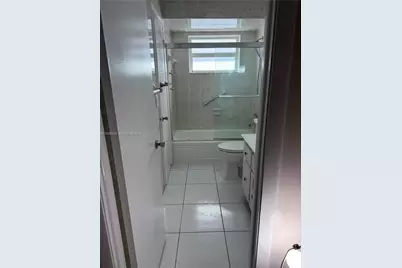 5061 W Oakland Park Blvd #211, Lauderdale Lakes, FL 33313 - Photo 15