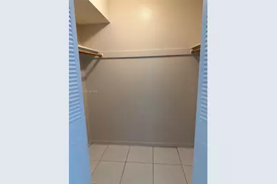 5061 W Oakland Park Blvd #211, Lauderdale Lakes, FL 33313 - Photo 11