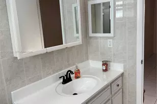 5061 W Oakland Park Blvd, Lauderdale Lakes, FL 33313 - Photo 17