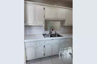 5061 W Oakland Park Blvd #211, Lauderdale Lakes, FL 33313 - Photo 27