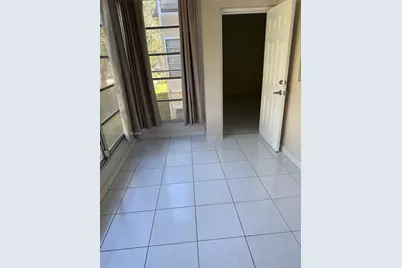 5061 W Oakland Park Blvd #211, Lauderdale Lakes, FL 33313 - Photo 19