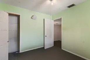 6811 Thomas St, Hollywood, FL 33024 - Photo 11