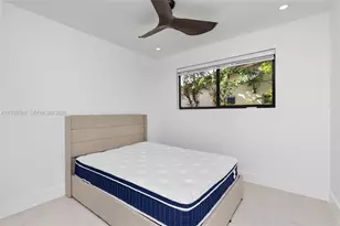 18735 NE 18th Ave, Miami, FL 33179 - Photo 11