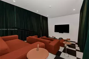 11 NE 6th St, Miami, FL 33132 - Photo 33