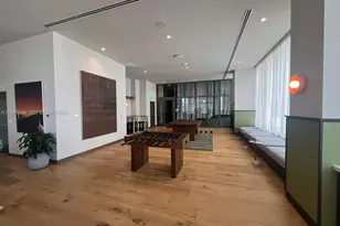 11 NE 6th St, Miami, FL 33132 - Photo 9