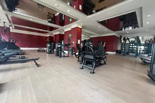 11 NE 6th St, Miami, FL 33132 - Photo 11