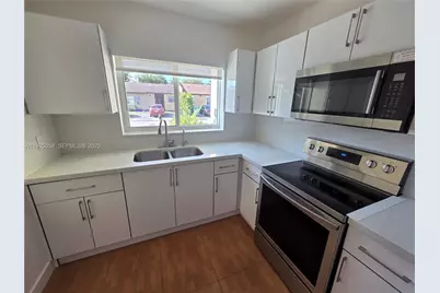 2851 NW 203rd Ln, Miami Gardens, FL 33056 - Photo 9