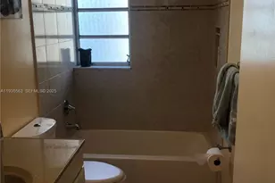 300 NE 12th Ave, Hallandale Beach, FL 33009 - Photo 11