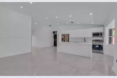 14809 SW 180th St, Miami, FL 33187 - Photo 15