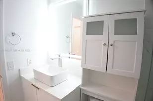 5141 NW 101st Pl, Doral, FL 33178 - Photo 15