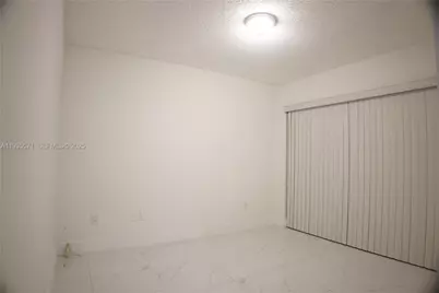 5141 NW 101st Pl, Doral, FL 33178 - Photo 13