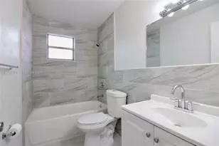 400 NE 1st St, Hallandale Beach, FL 33009 - Photo 7