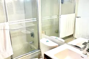 11216 SW 12th St, Pembroke Pines, FL 33025 - Photo 7