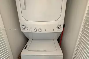 1800 N Bayshore Dr, Miami, FL 33132 - Photo 17