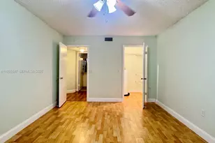 8245 Lake Dr, Doral, FL 33166 - Photo 11