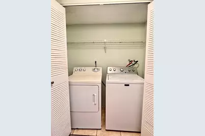 8245 Lake Dr #207, Doral, FL 33166 - Photo 7